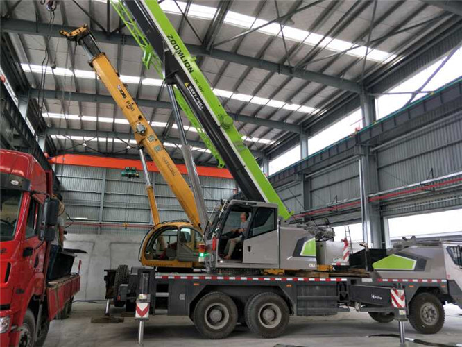 湘潭市高空车出租需要注意哪些安全事项？